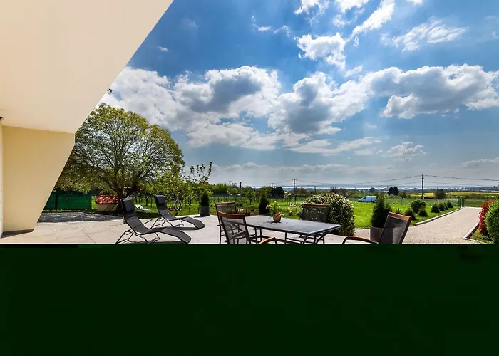 公寓 Auf Grossem Gartengrundstueck By Interhome