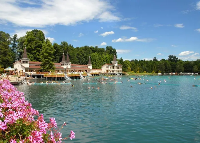 Auf Grossem Gartengrundstueck By Interhome 公寓 *